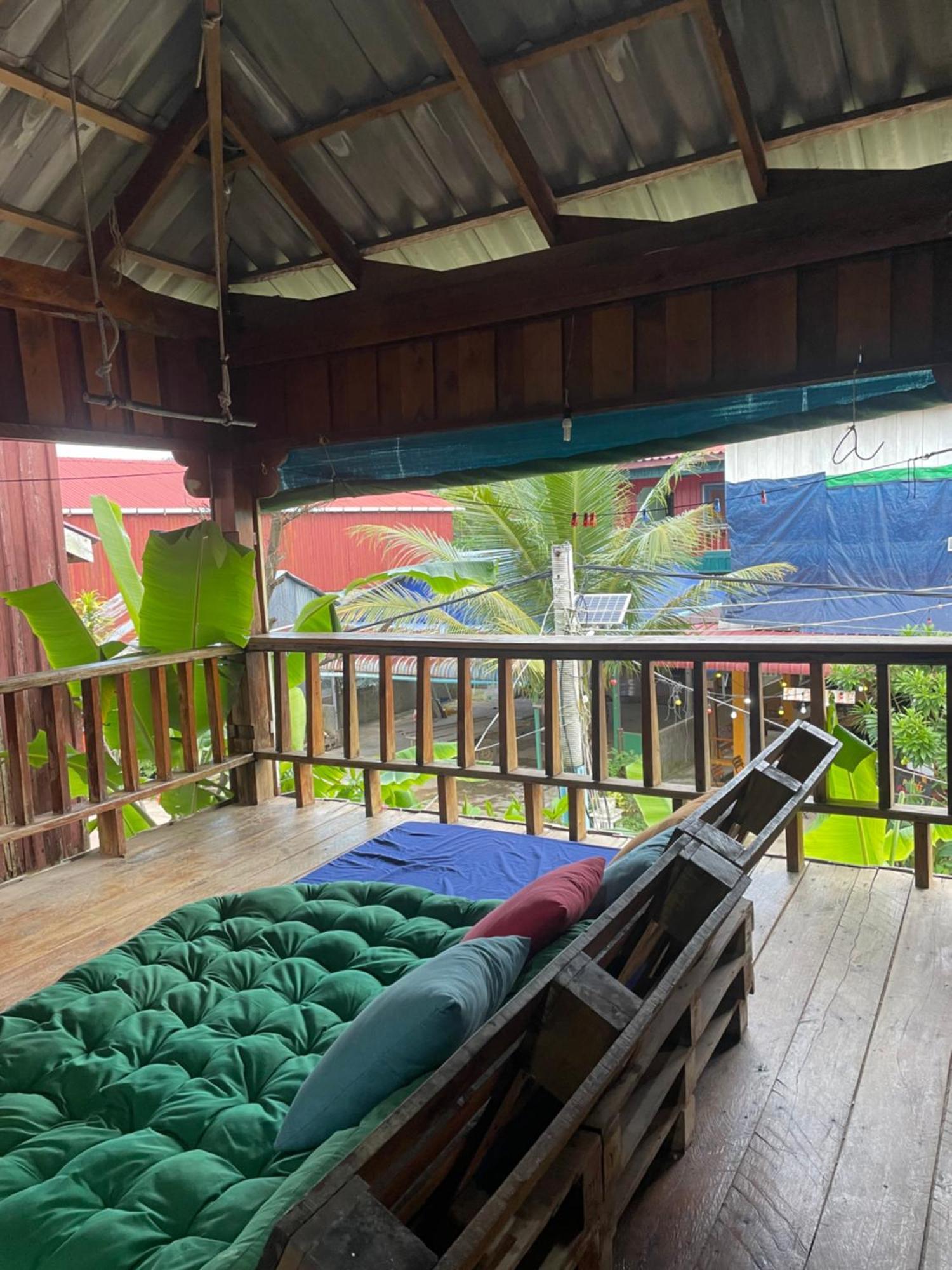 The Hornbill Hostel Koh Rong Sanloem Exterior foto